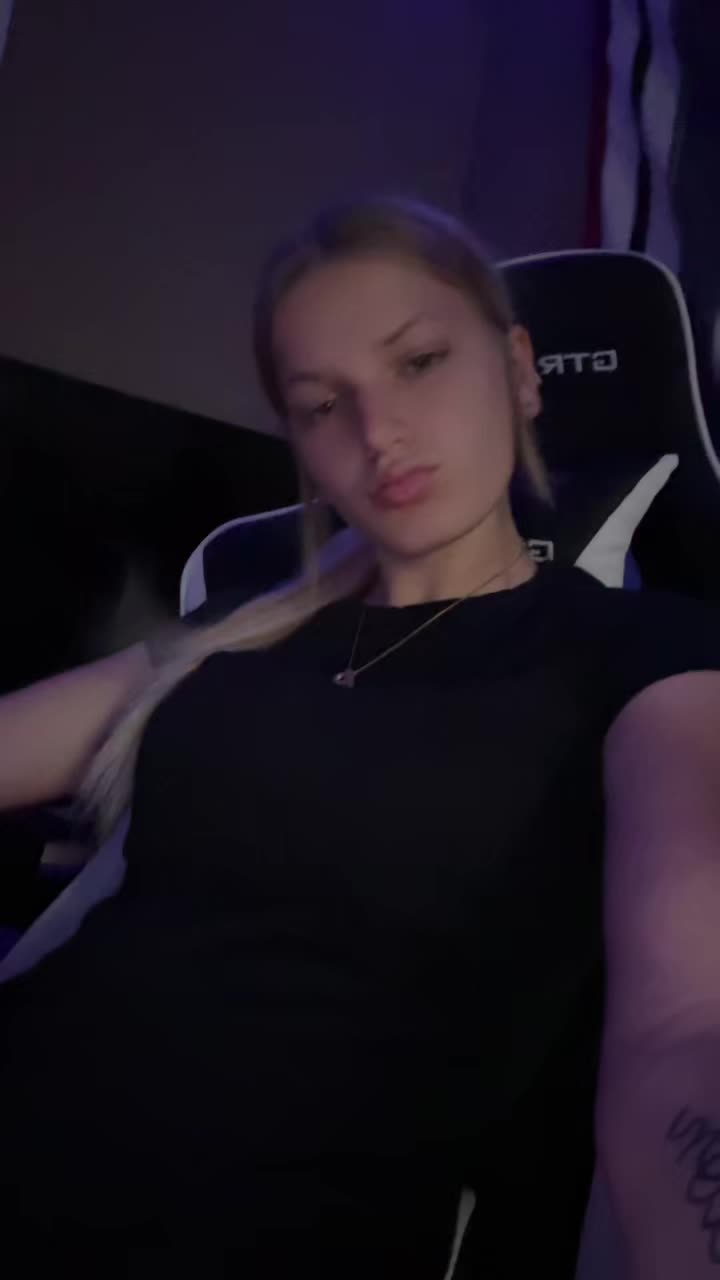 @💋Blondie._.supreme💋