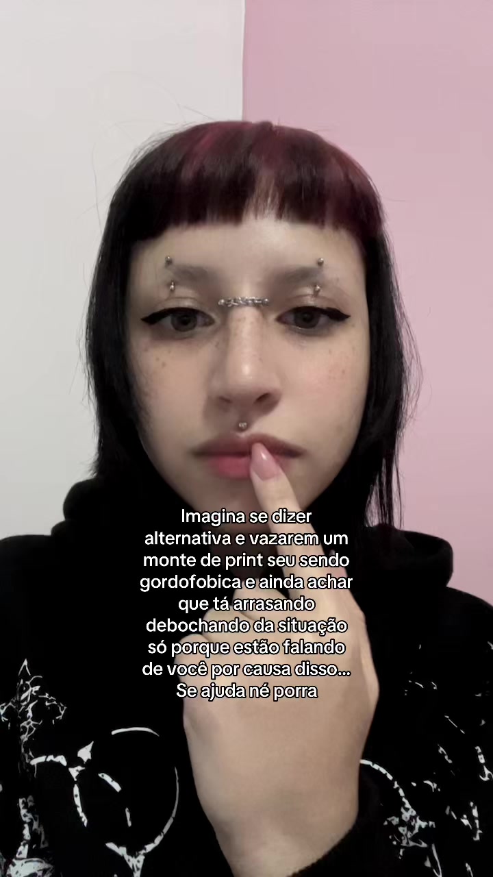 @Nora 🦇