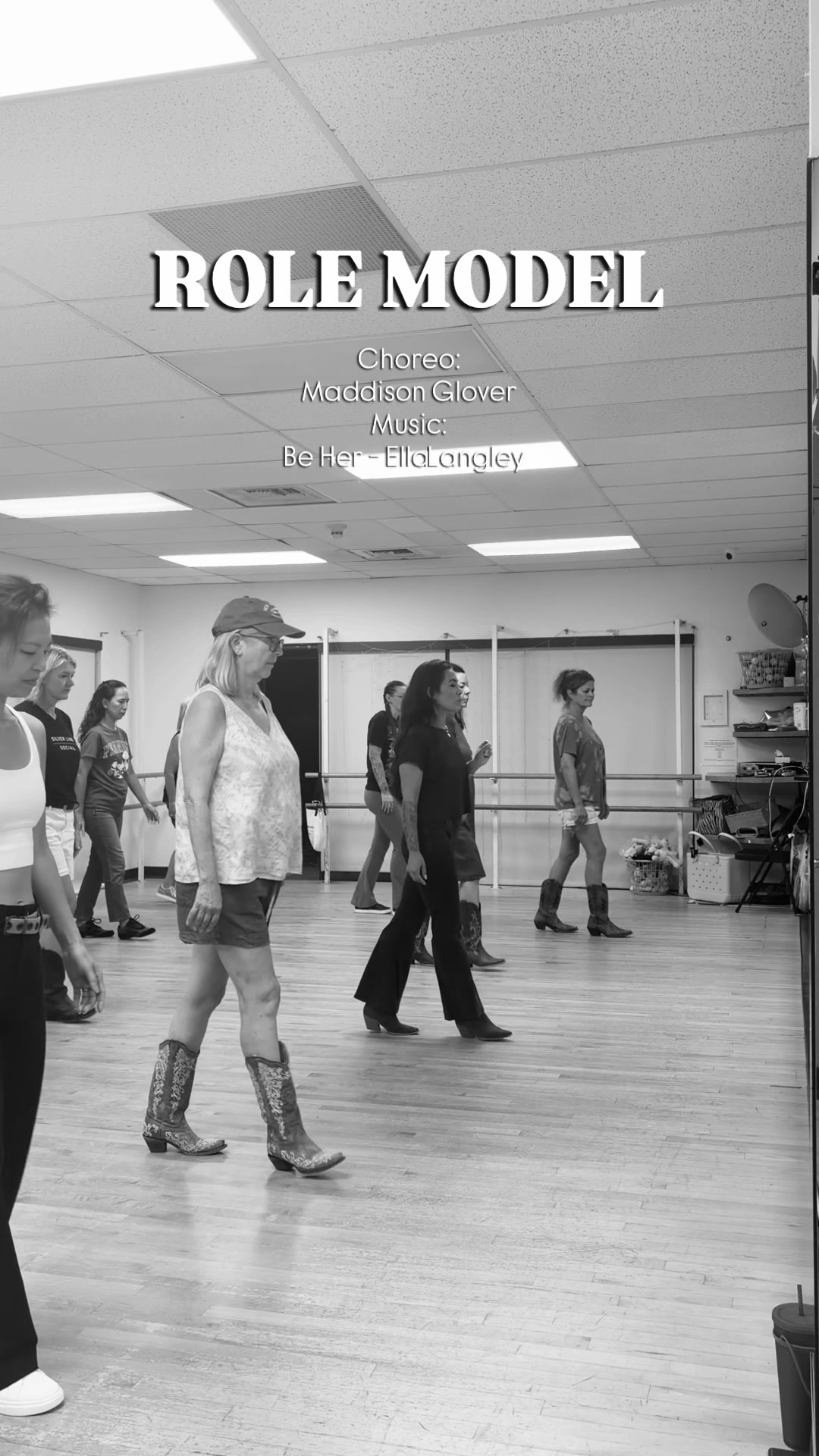 @Silver Line Social Dance