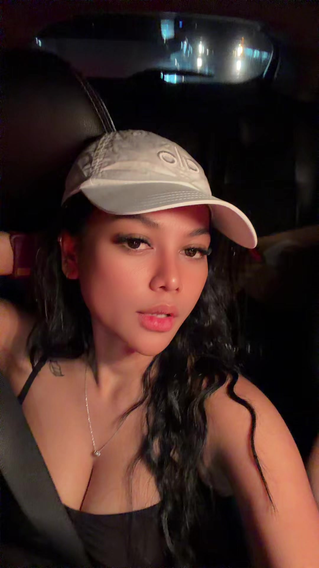 @Kikinii