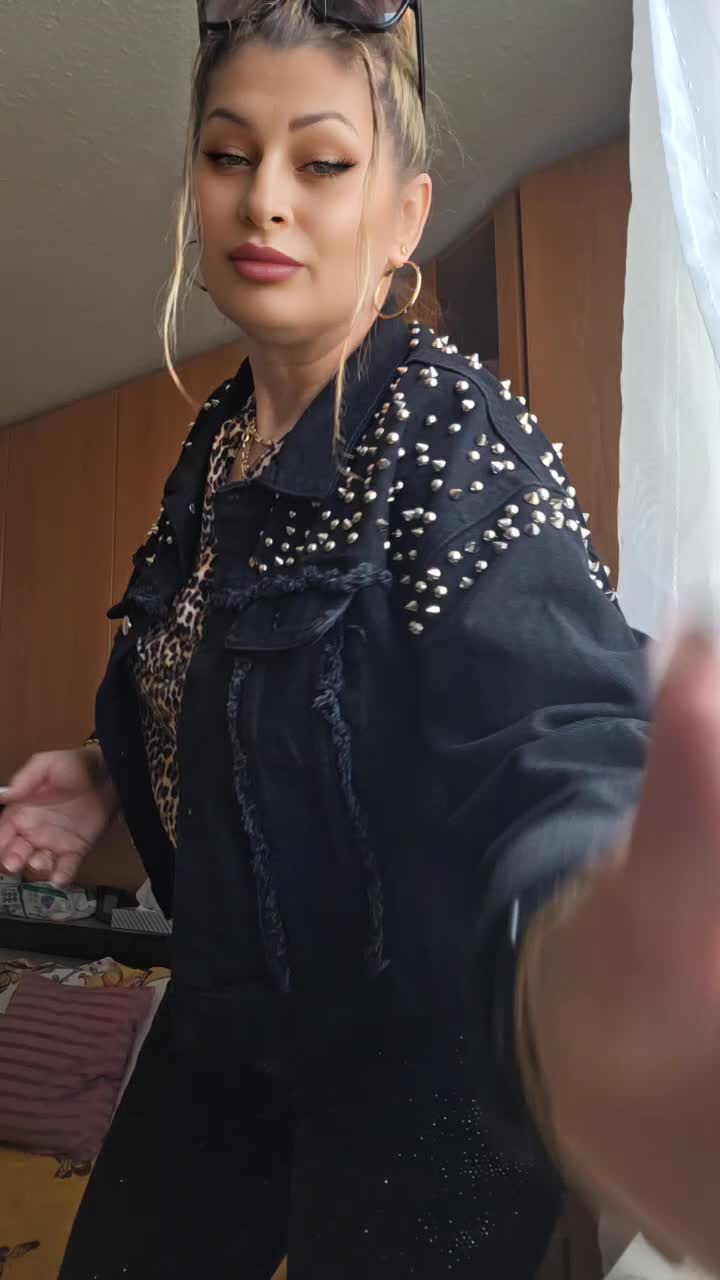 @Șefa Blondy🥰