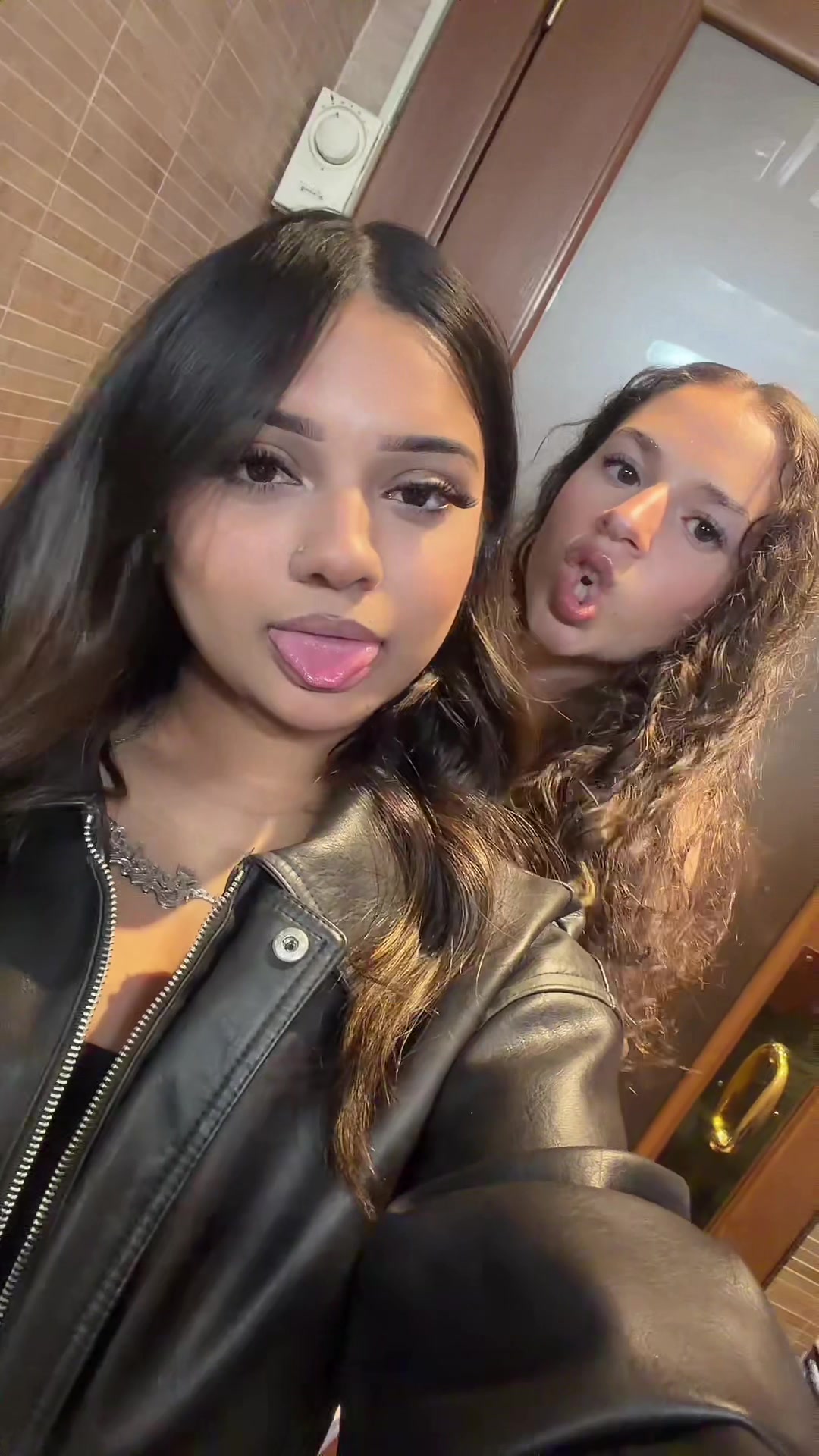 @aeysha