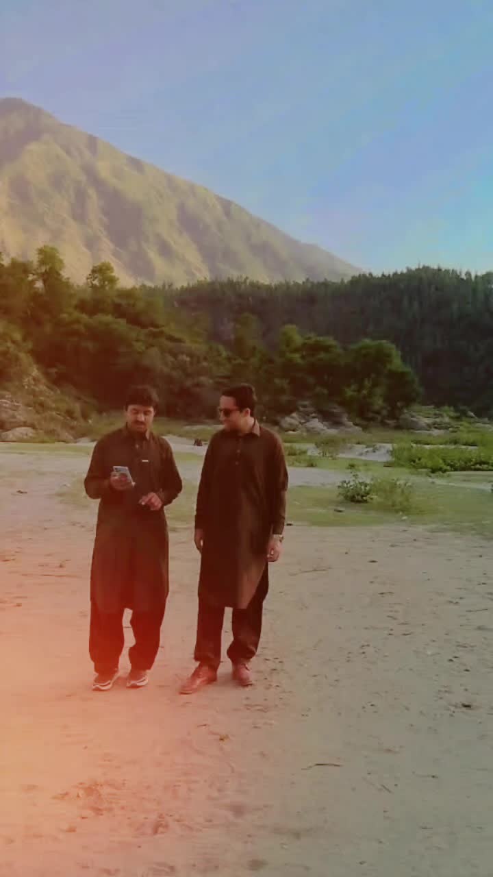 @WAQAR AHMAD ❤️love botany 🌴