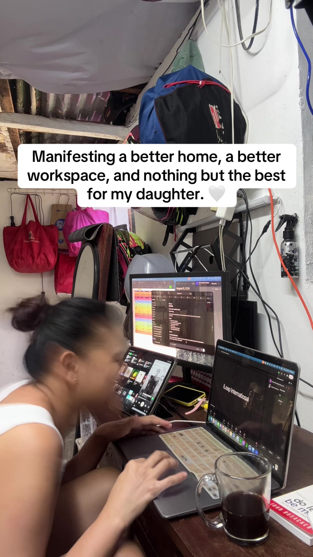 @Life Lately by Kaycee 👩💻👶