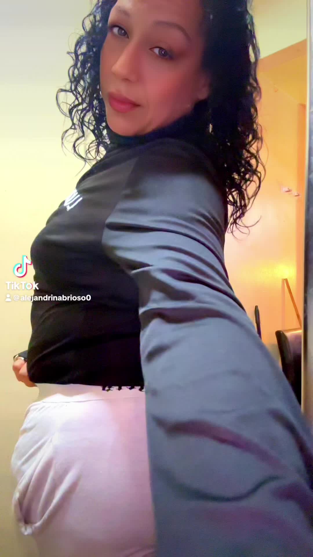 @alejandrinabrioso0
