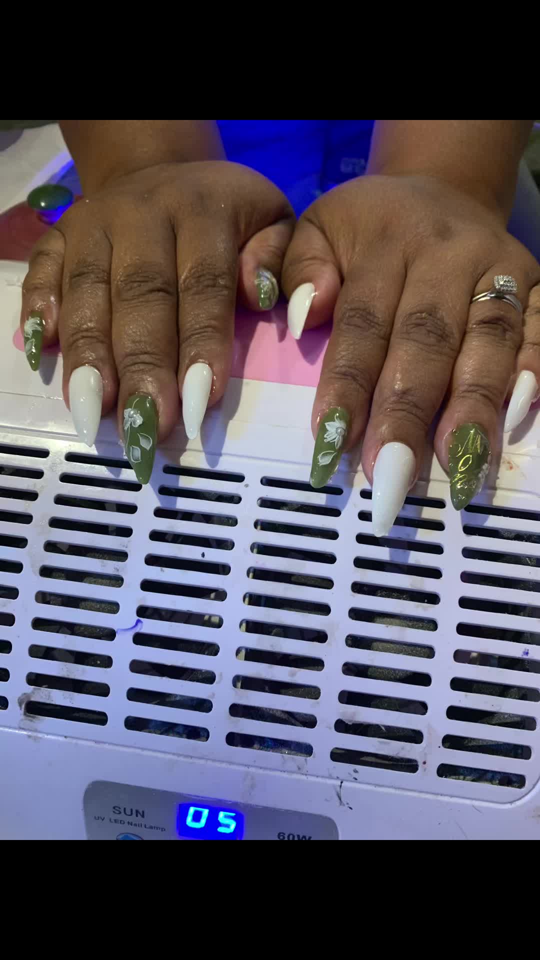 @JUICYYYTOYA