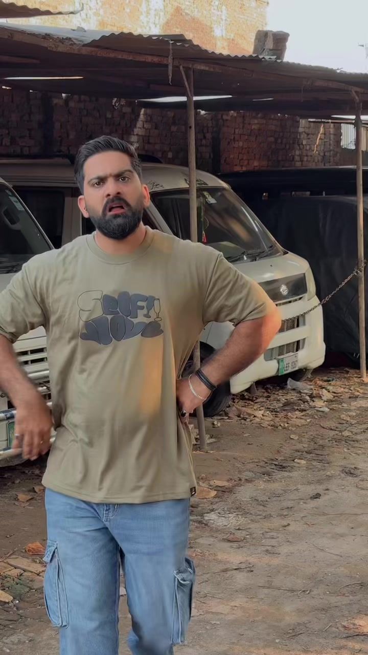 @Husnii_bawa1991