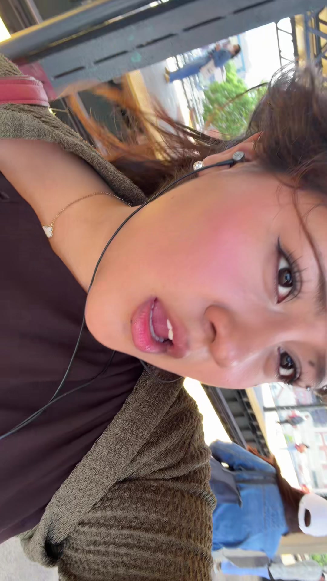 @Jezzlya