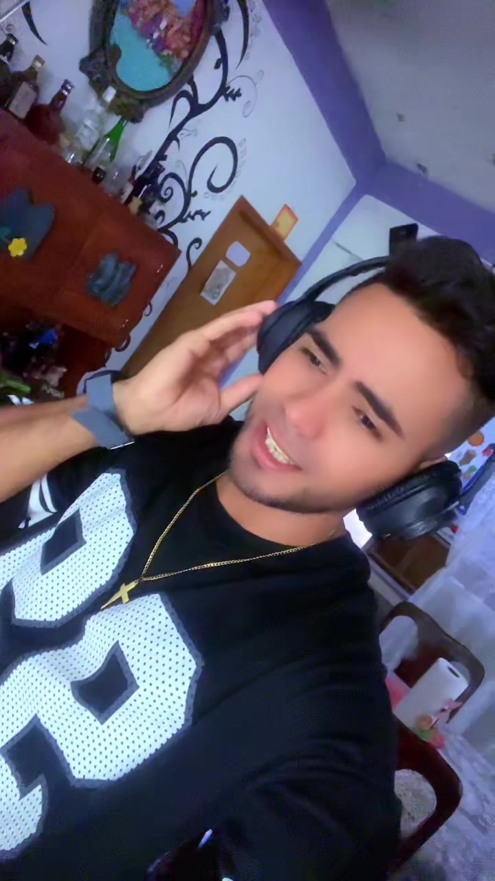 @Aroe&ntilde;o