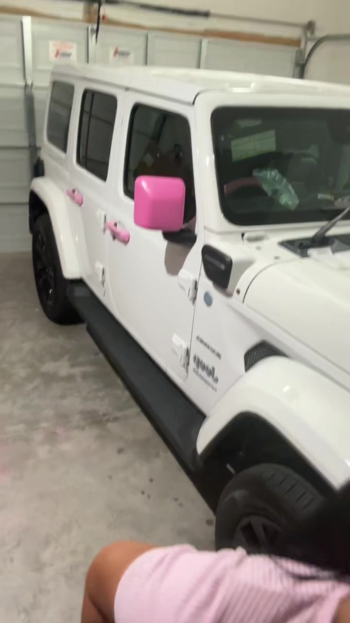 @pinkchina4x4