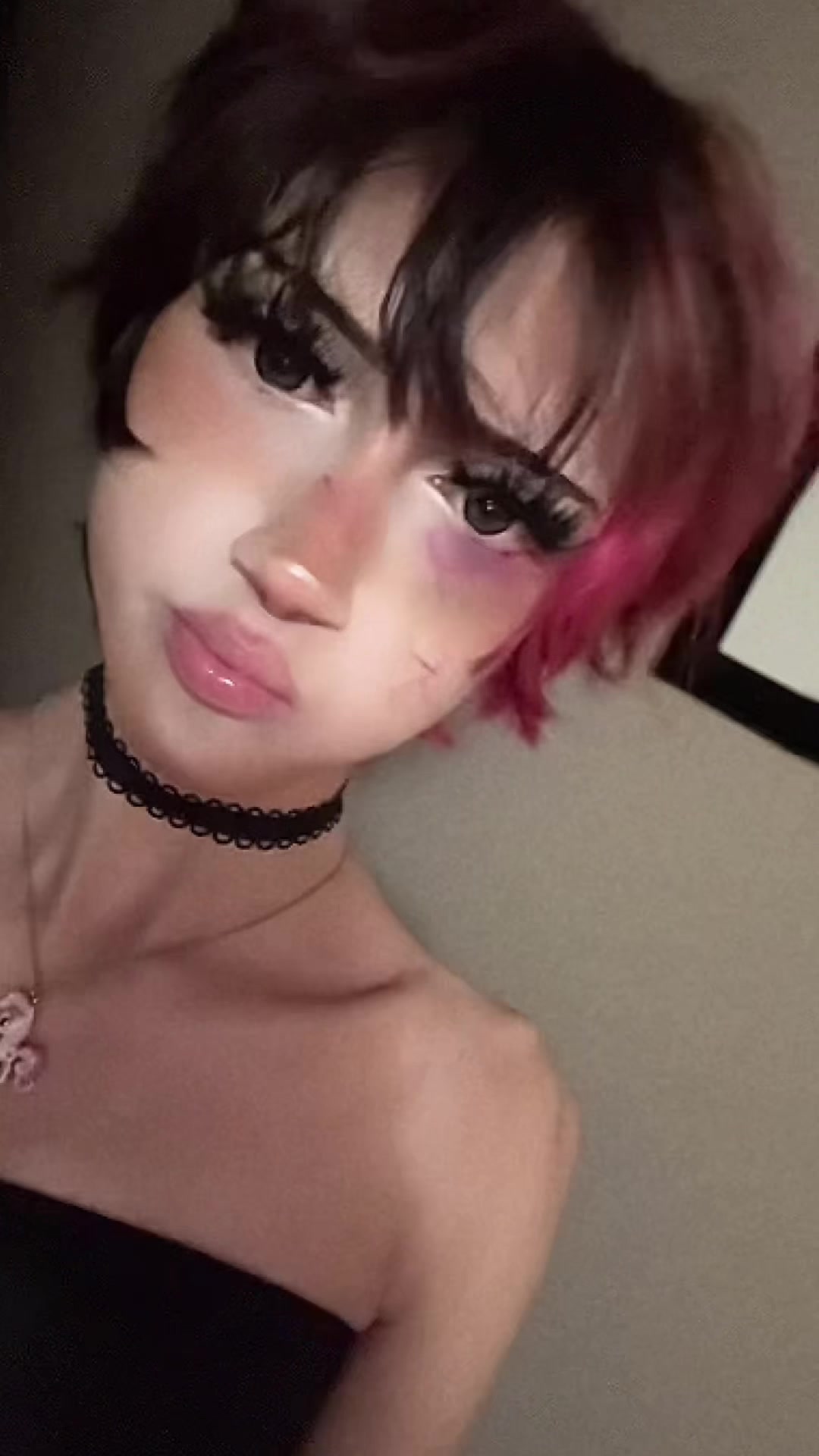 @dollcuff