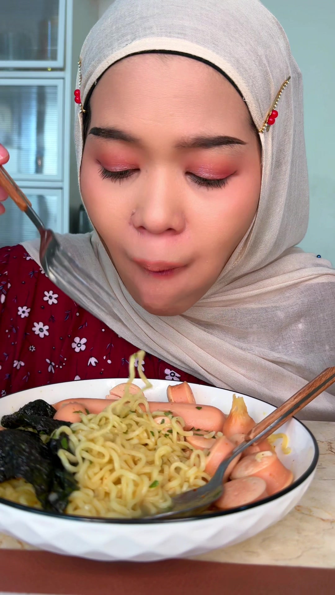 @Yeniwa_