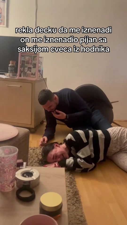 @AÐ