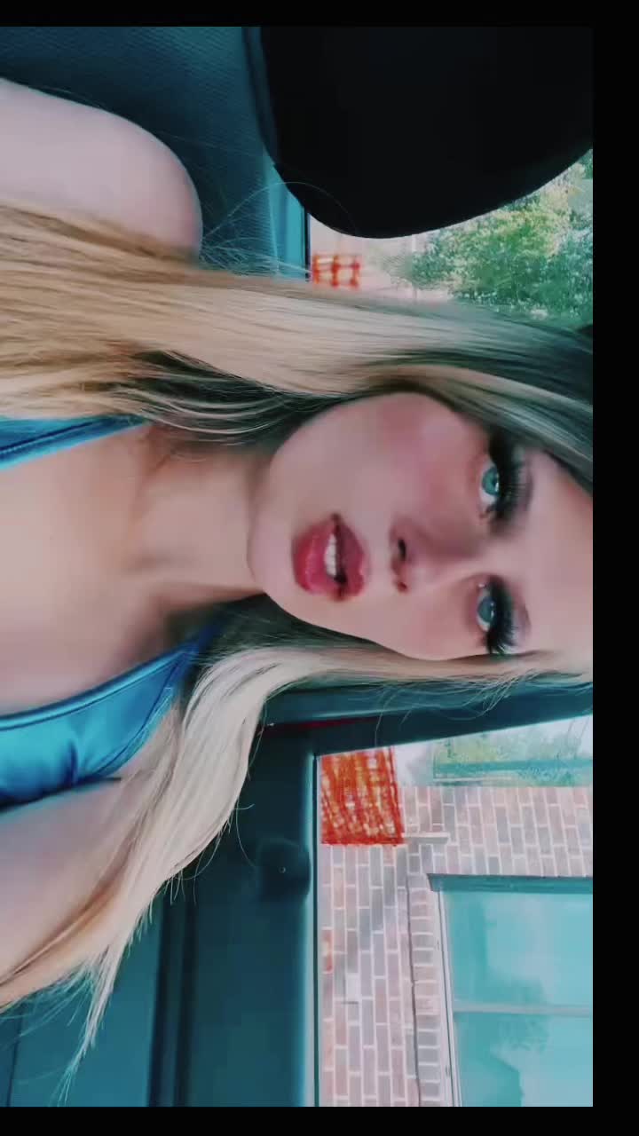 @Xoxo_taytay