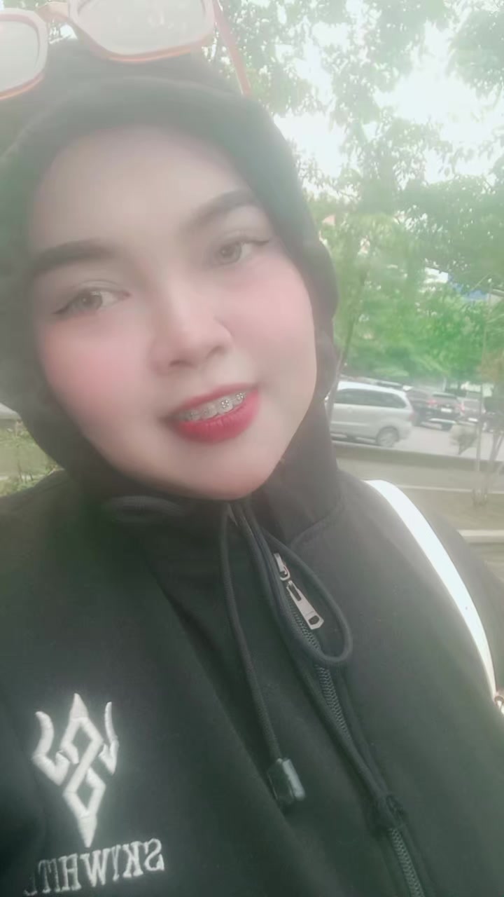 @ay cewe hayper