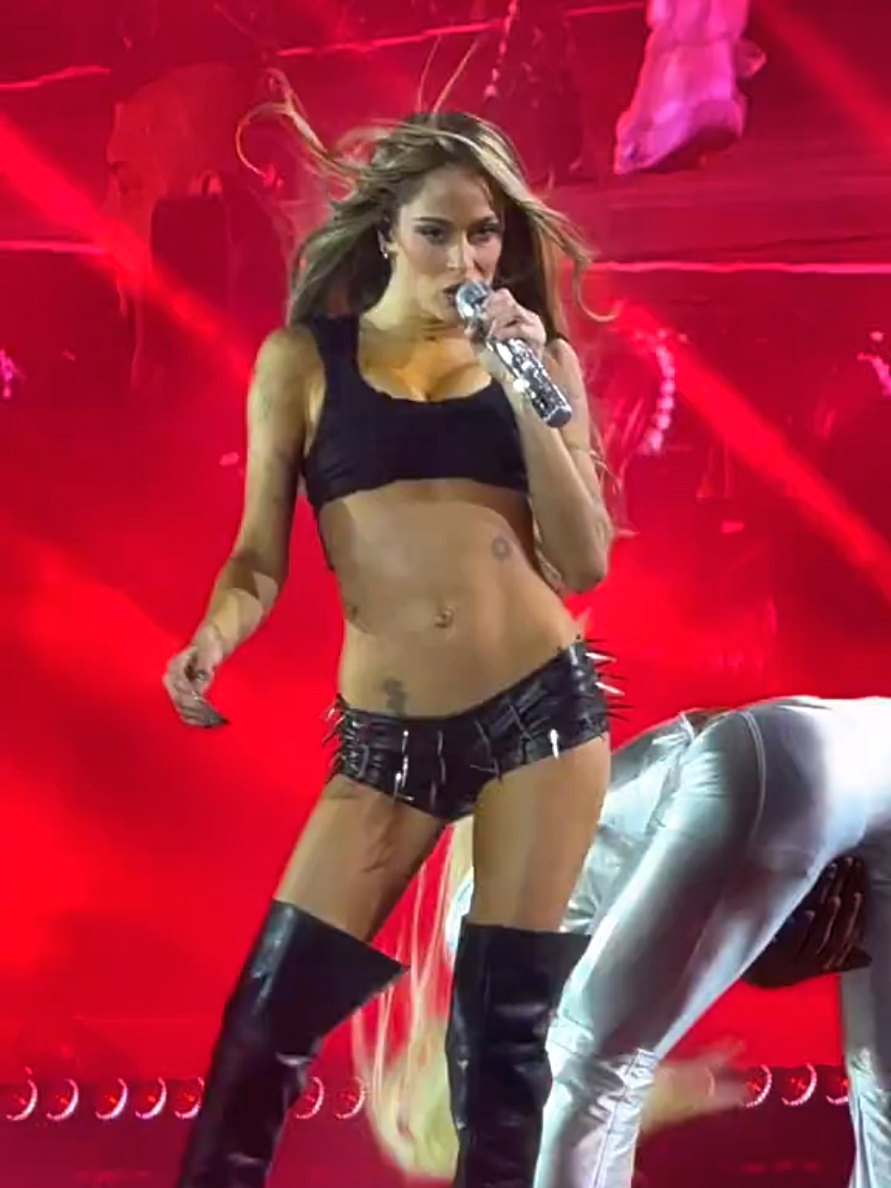 @tini_emilia_reinas