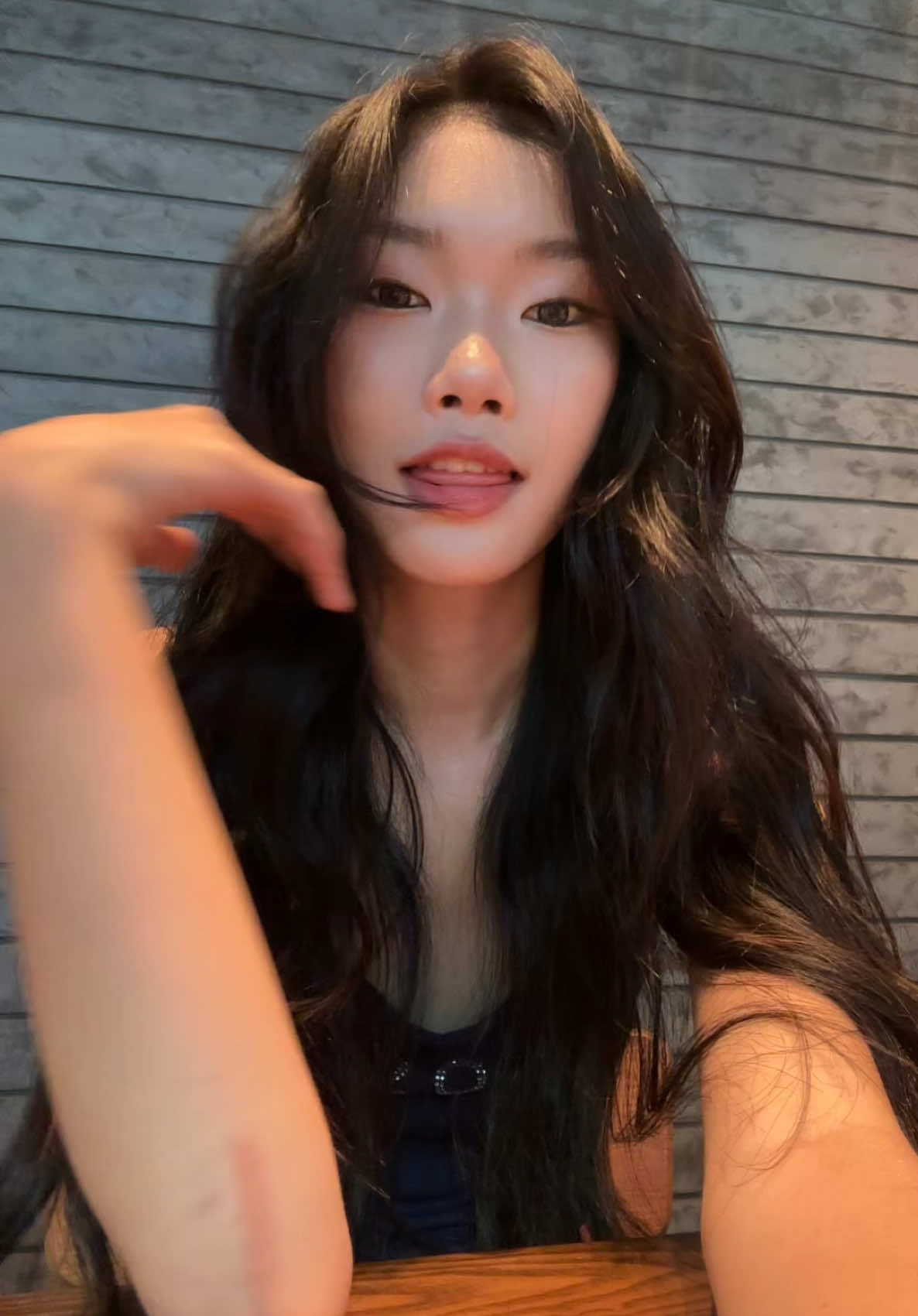 @ม ิ ว  🌸