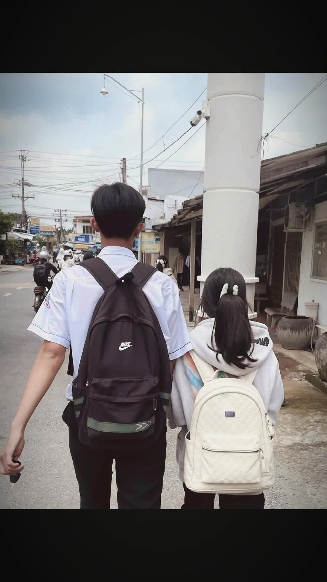 @𝘕𝘩𝘶𝘵𝘛𝘳𝘶𝘯𝘨