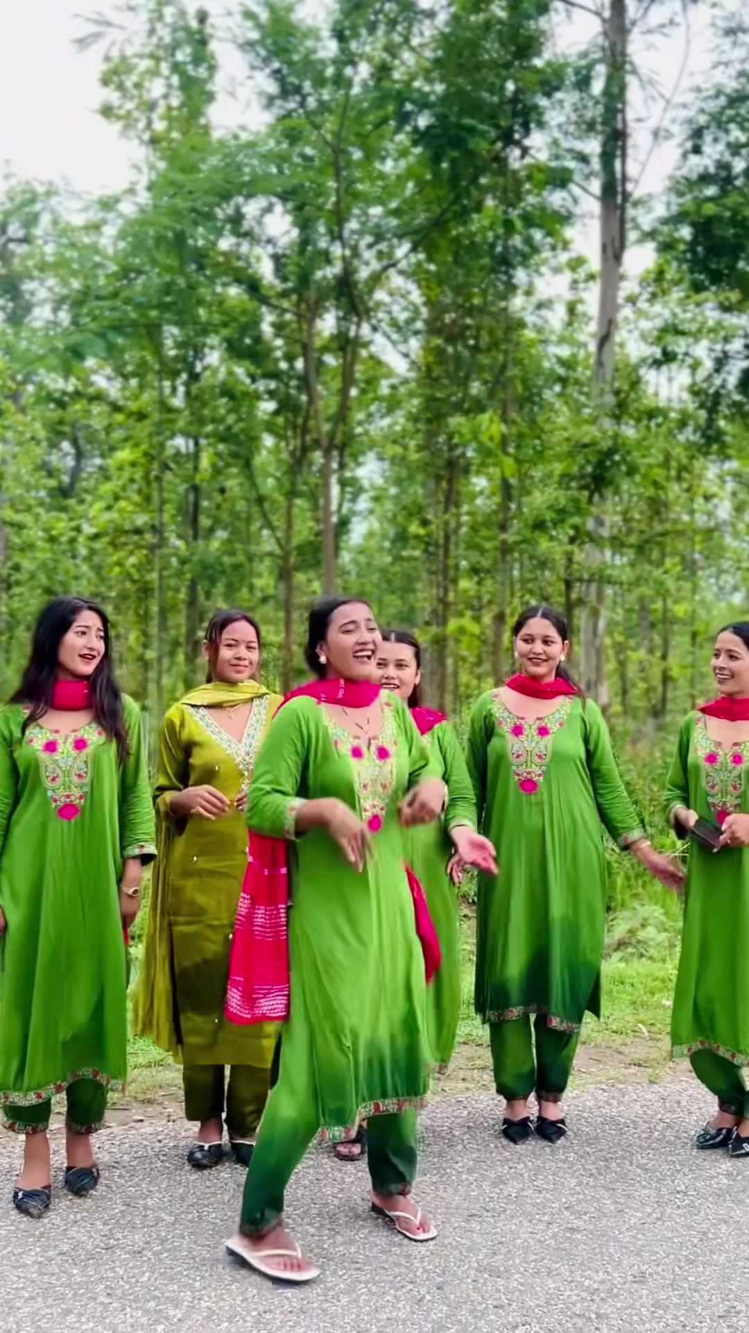 @चमेली खत्री👸🫶