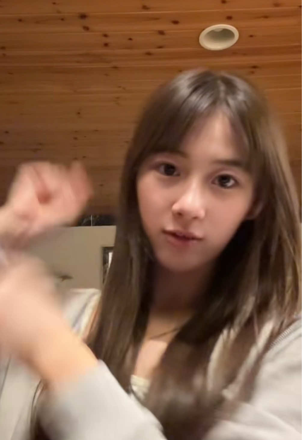 @杉崎 ジュリア