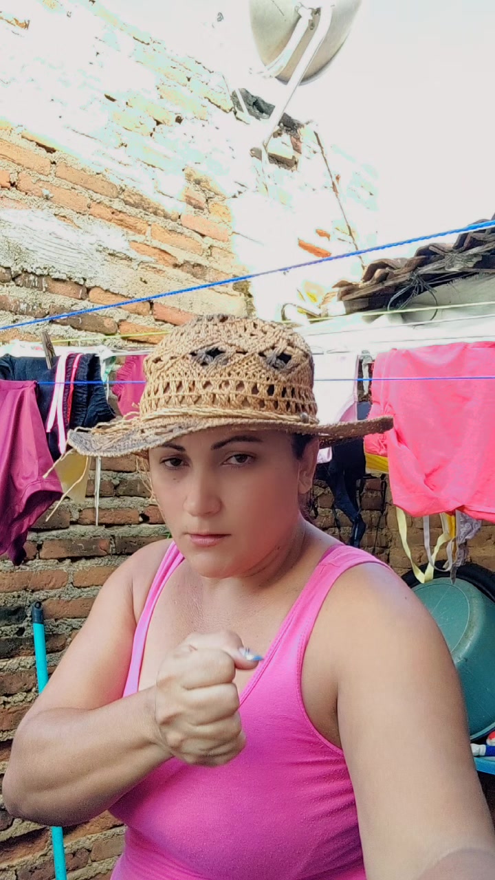 @comediadadonaencrenca