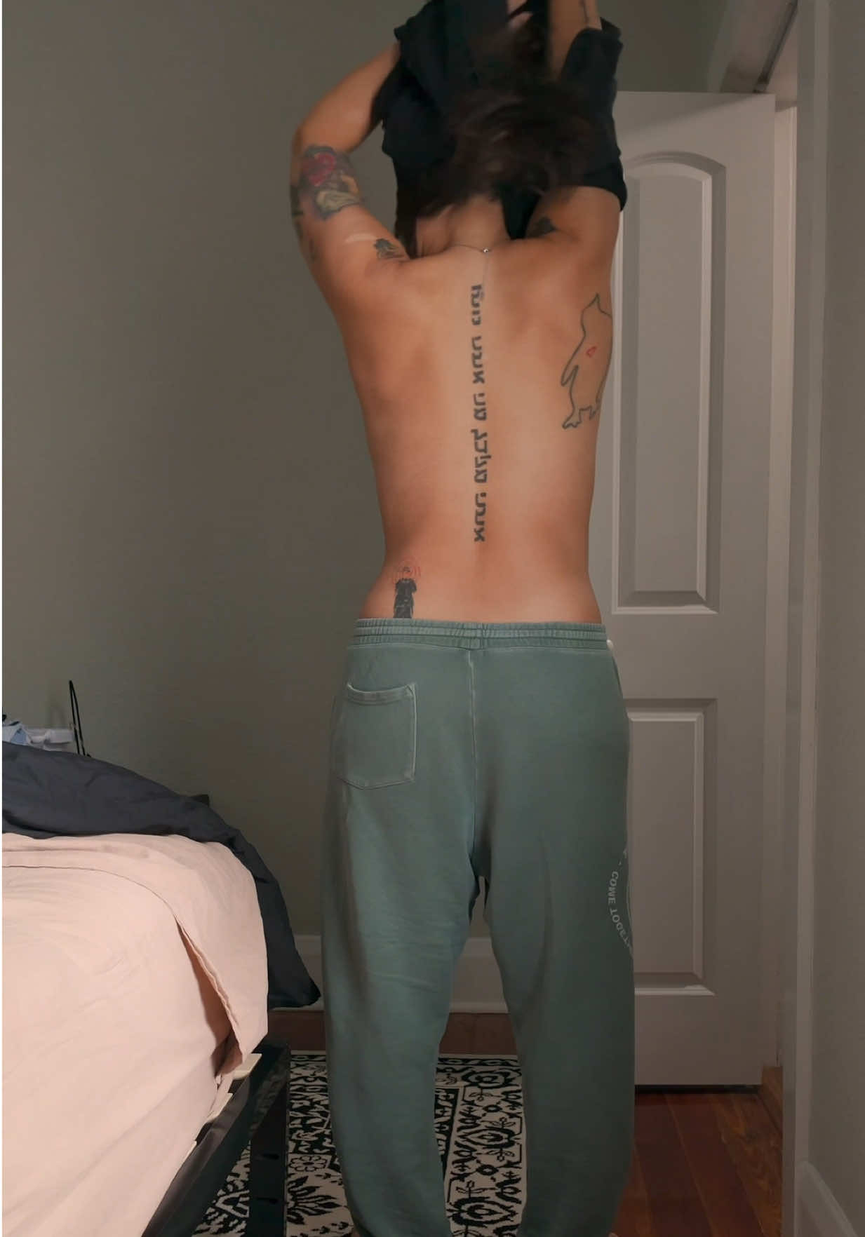 @Theebooblessbabe
