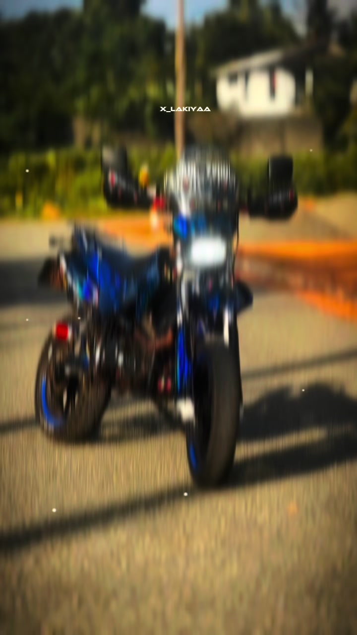 @𝑿_𝒍𝒂𝒌𝒊𝒚𝒂🪐🤍