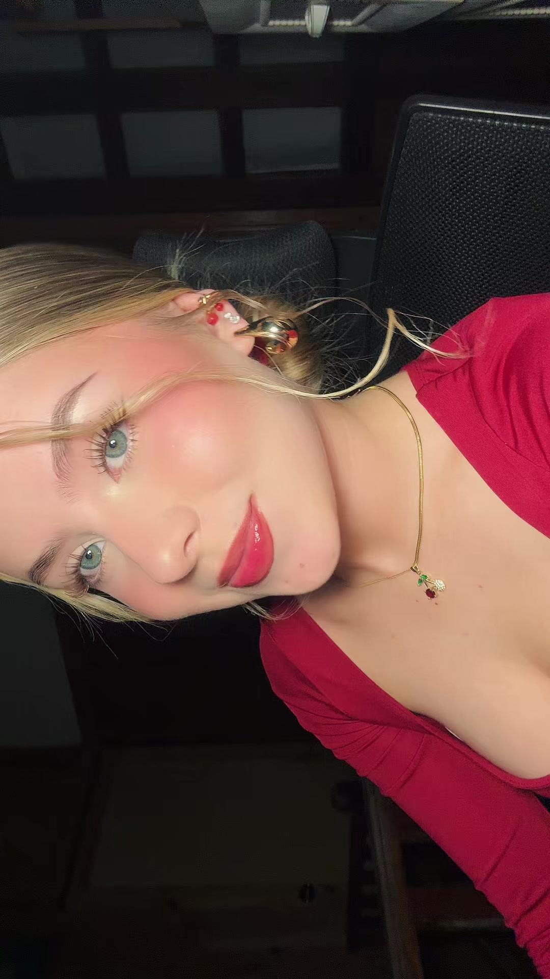 @__nancymora__