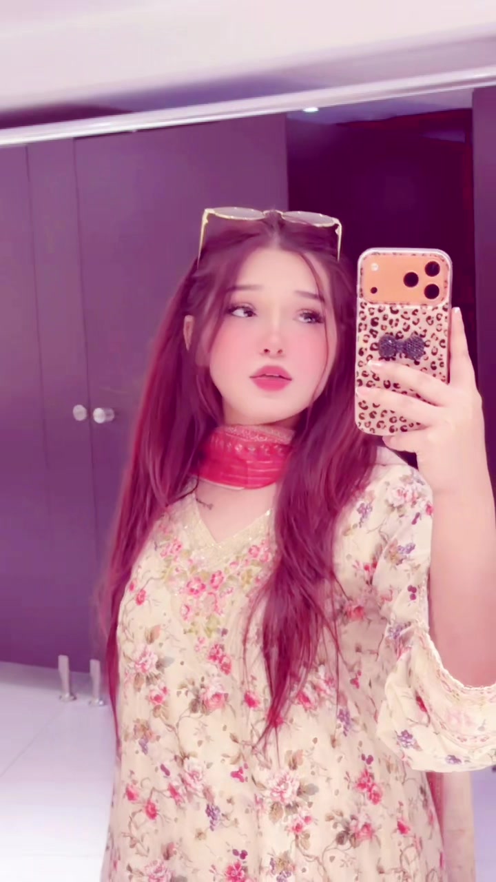 @Jenni🇦🇪