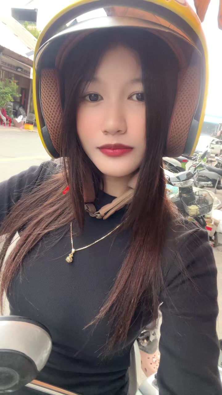 @MnusEka.