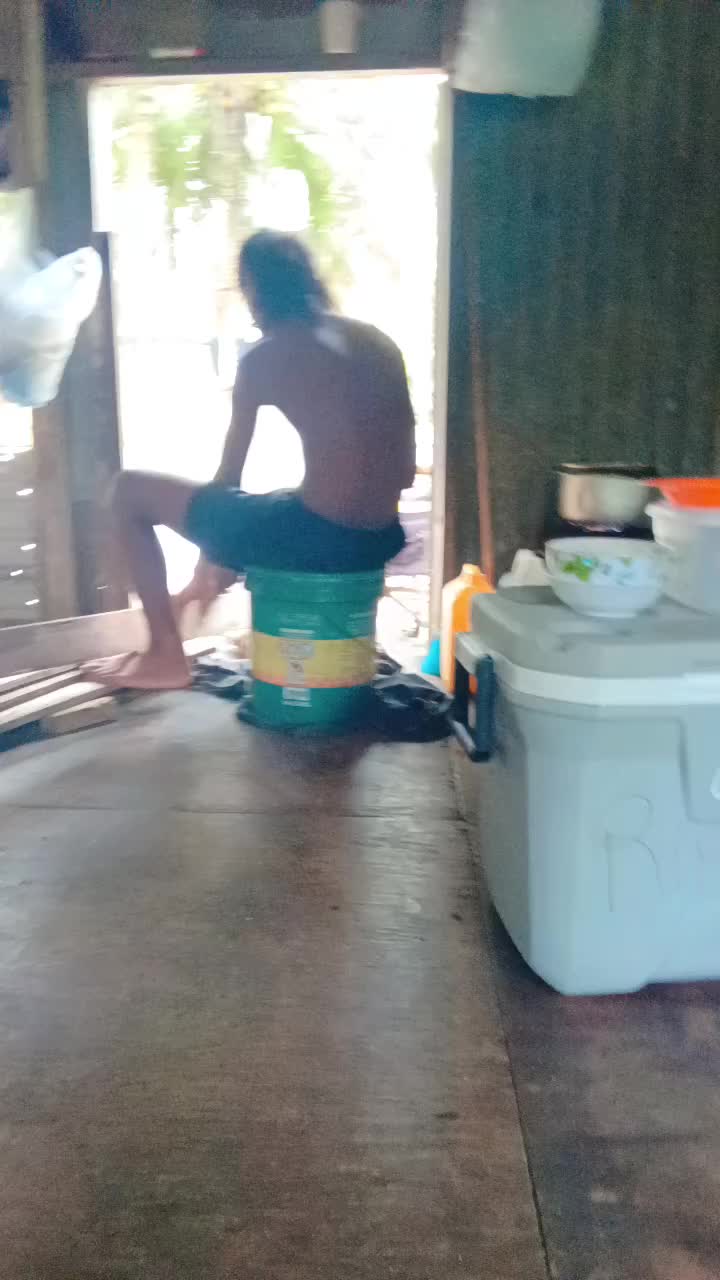 @Esekupaj awomw