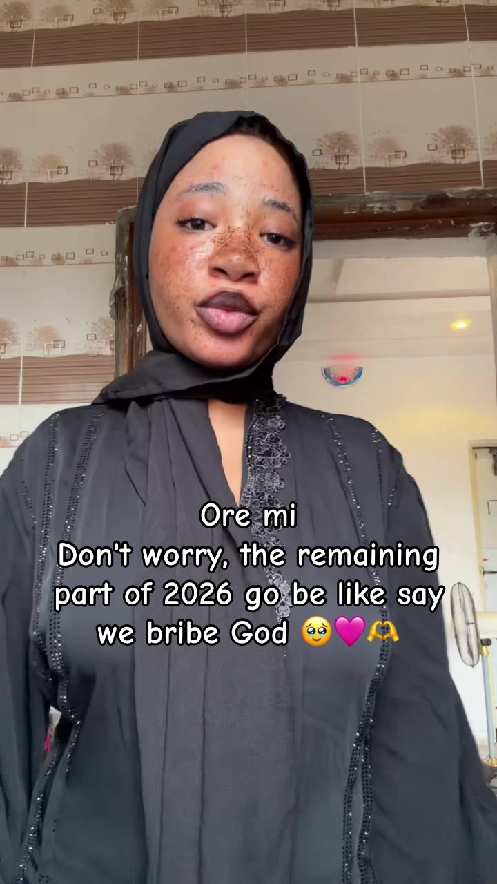 @Mojisola🩷🪼