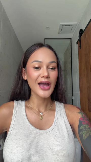 @Carenicholee