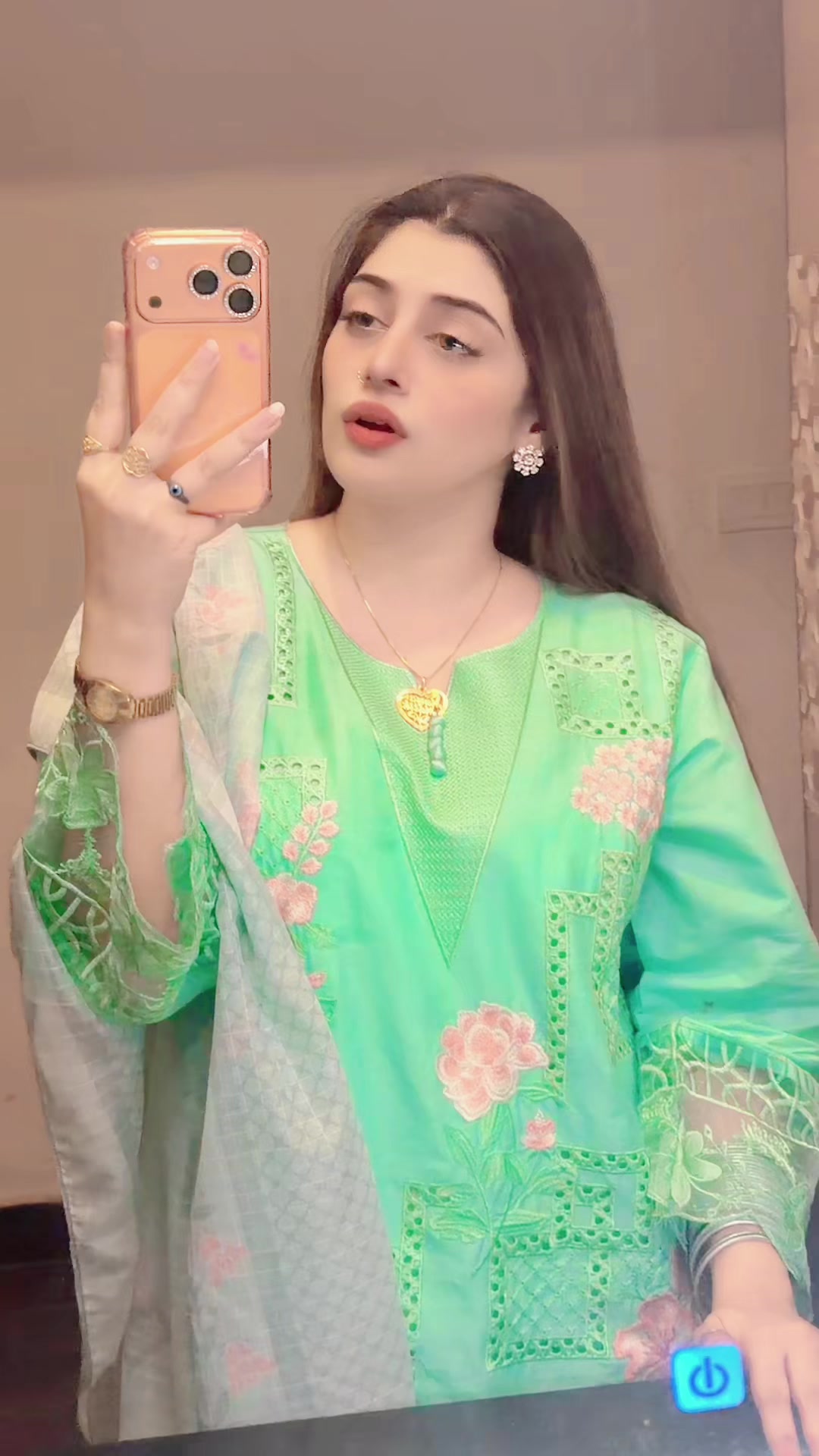 @مایا مالک۳۰۸✨🥀