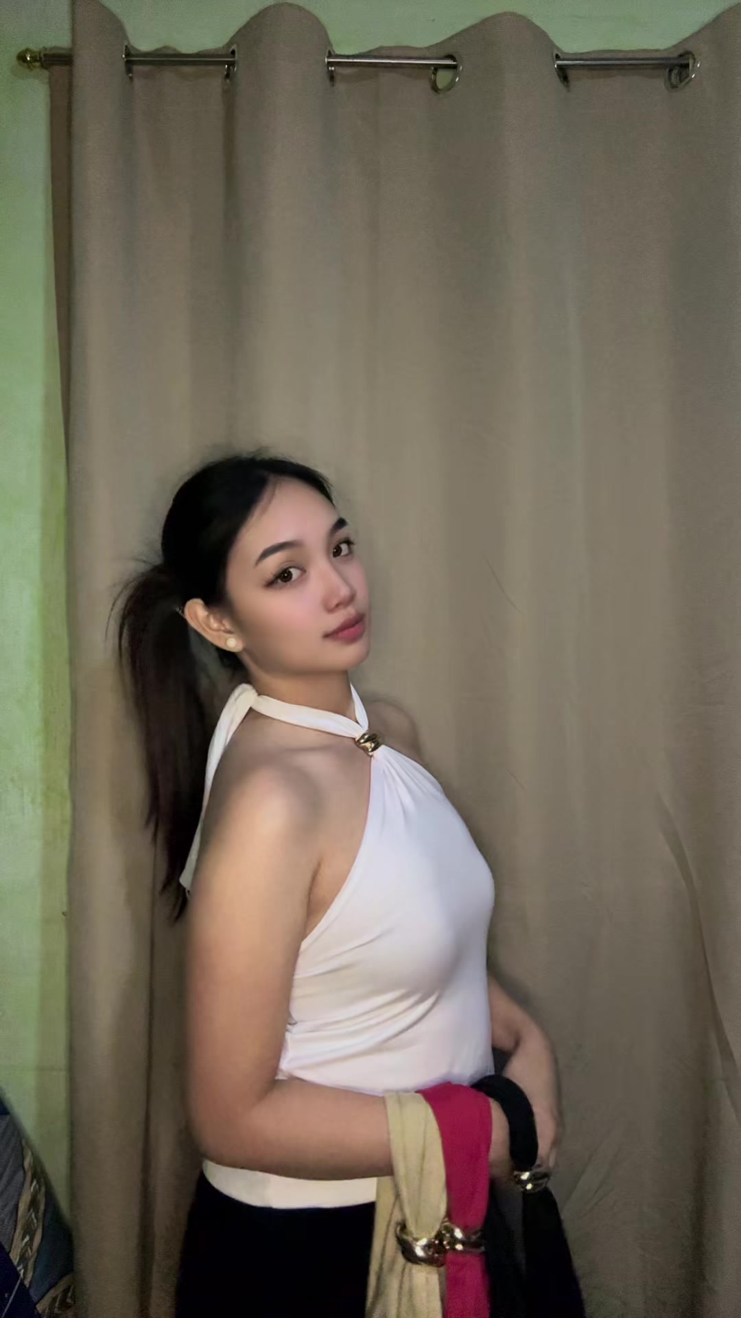 @Ms. De Leon🌹