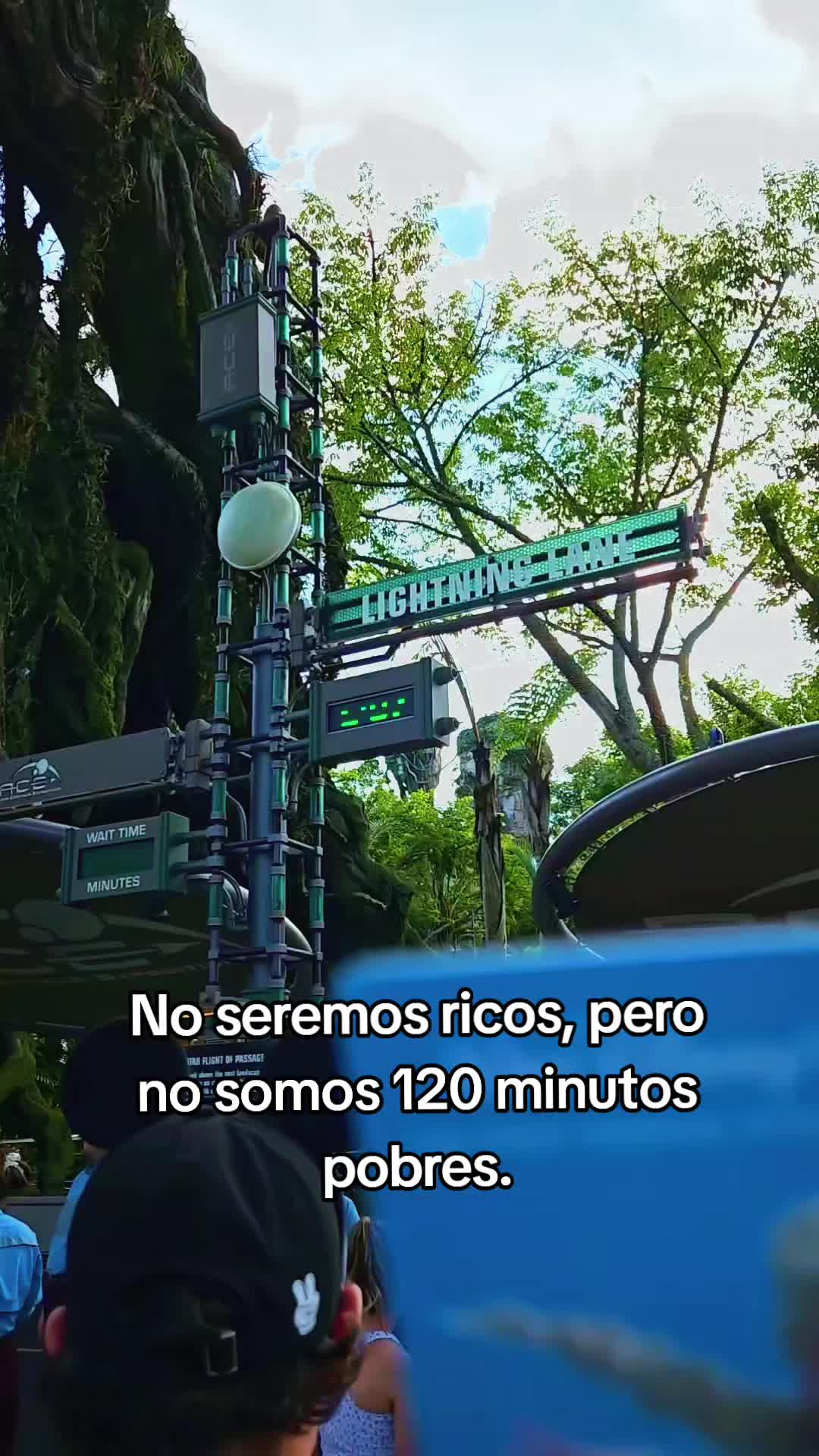 @Luna