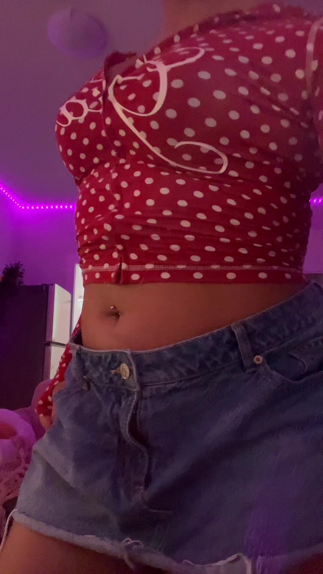 @joniethebrat