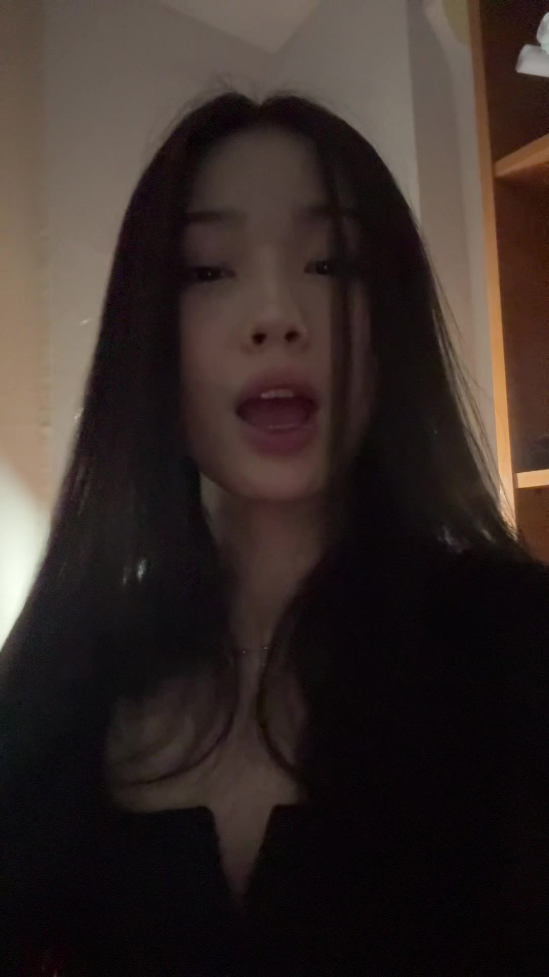 @2,184.8<33