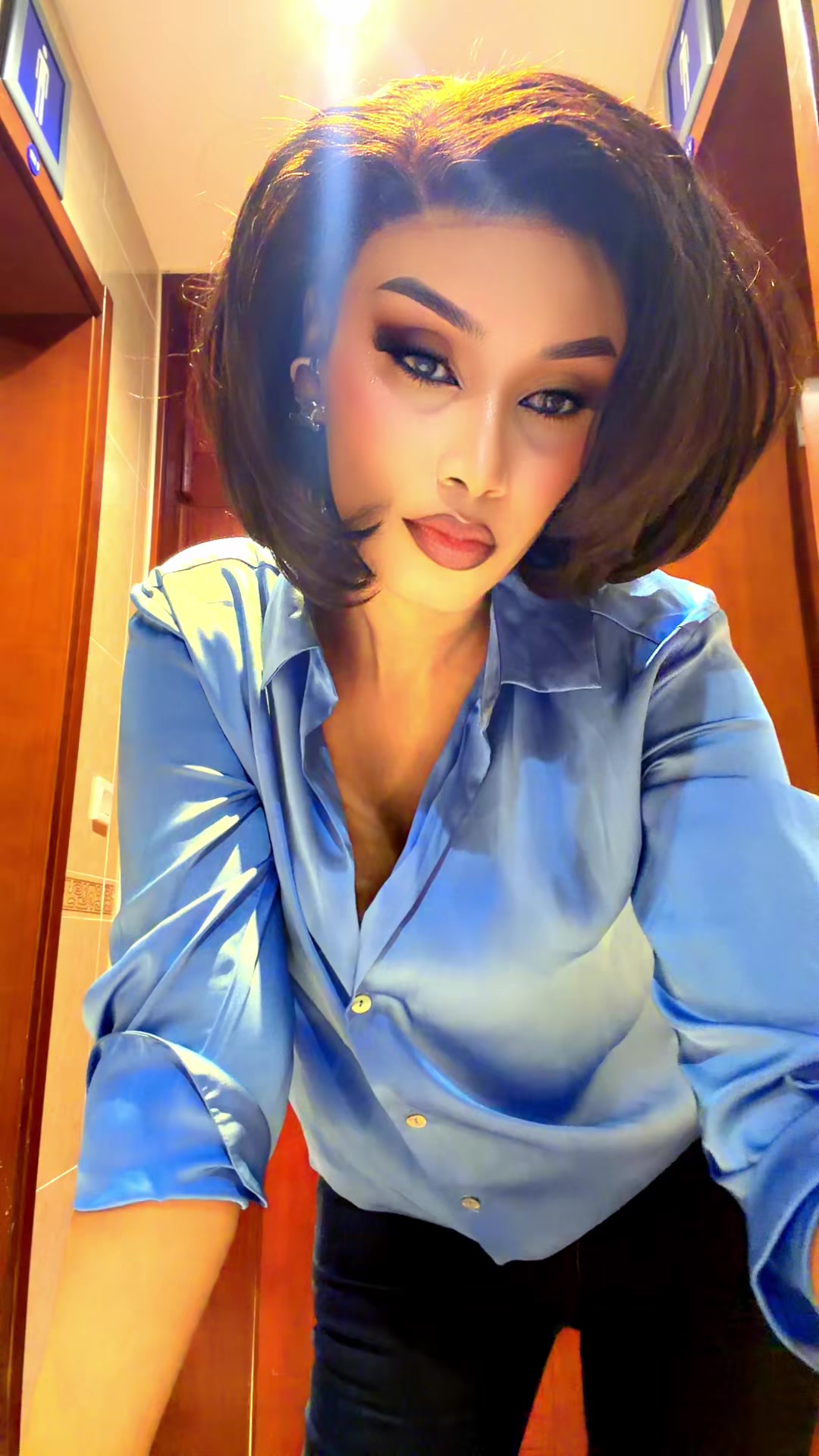 @leilakanediallo