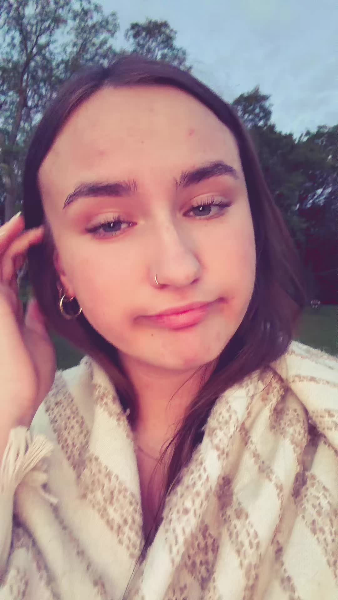 @laura
