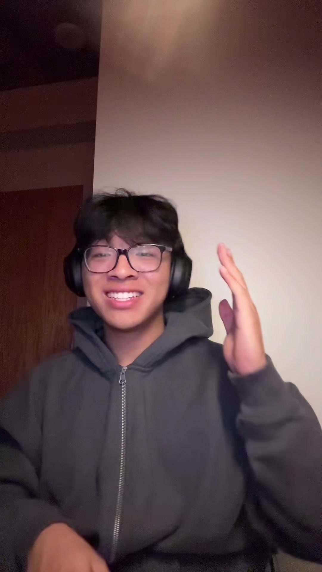 @jqvnzz
