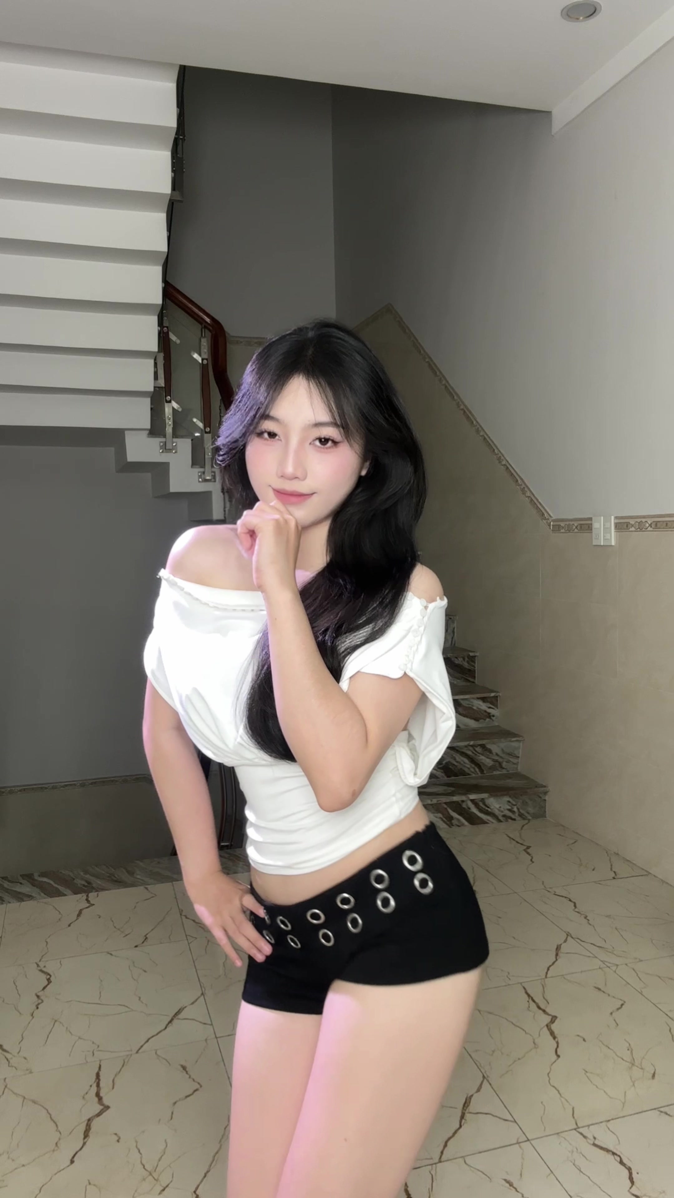 @Ho&agrave;ng Li&ecirc;n Hoa