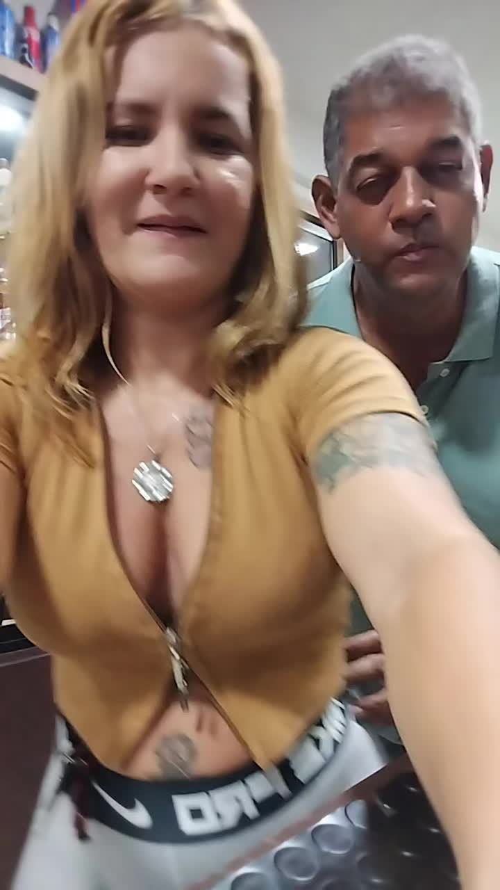 @la catira musculosa
