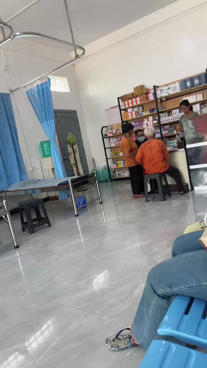 @腊戌造型屋店主(阿杰)