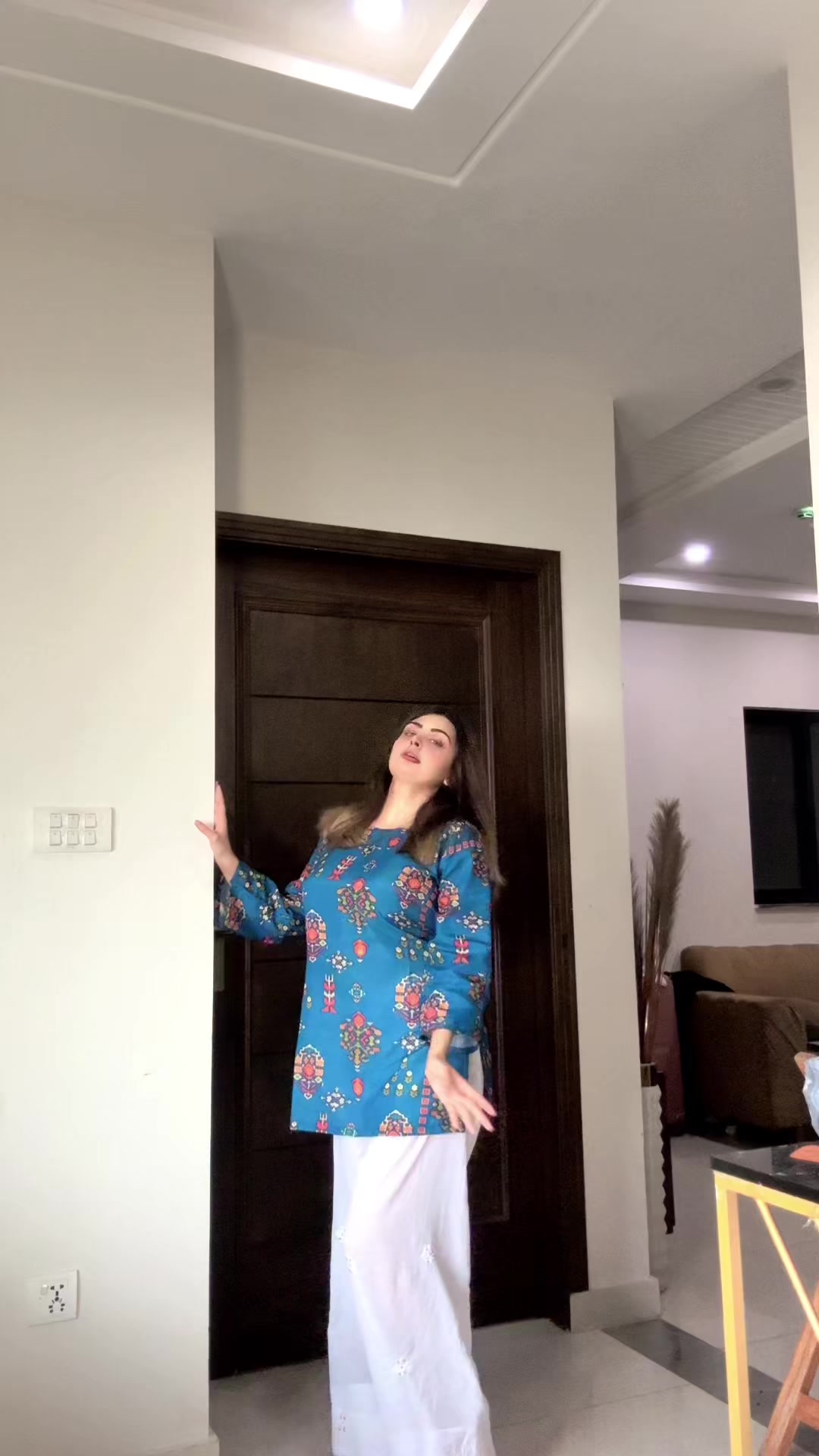 @SaRA ChoHan🇦🇪