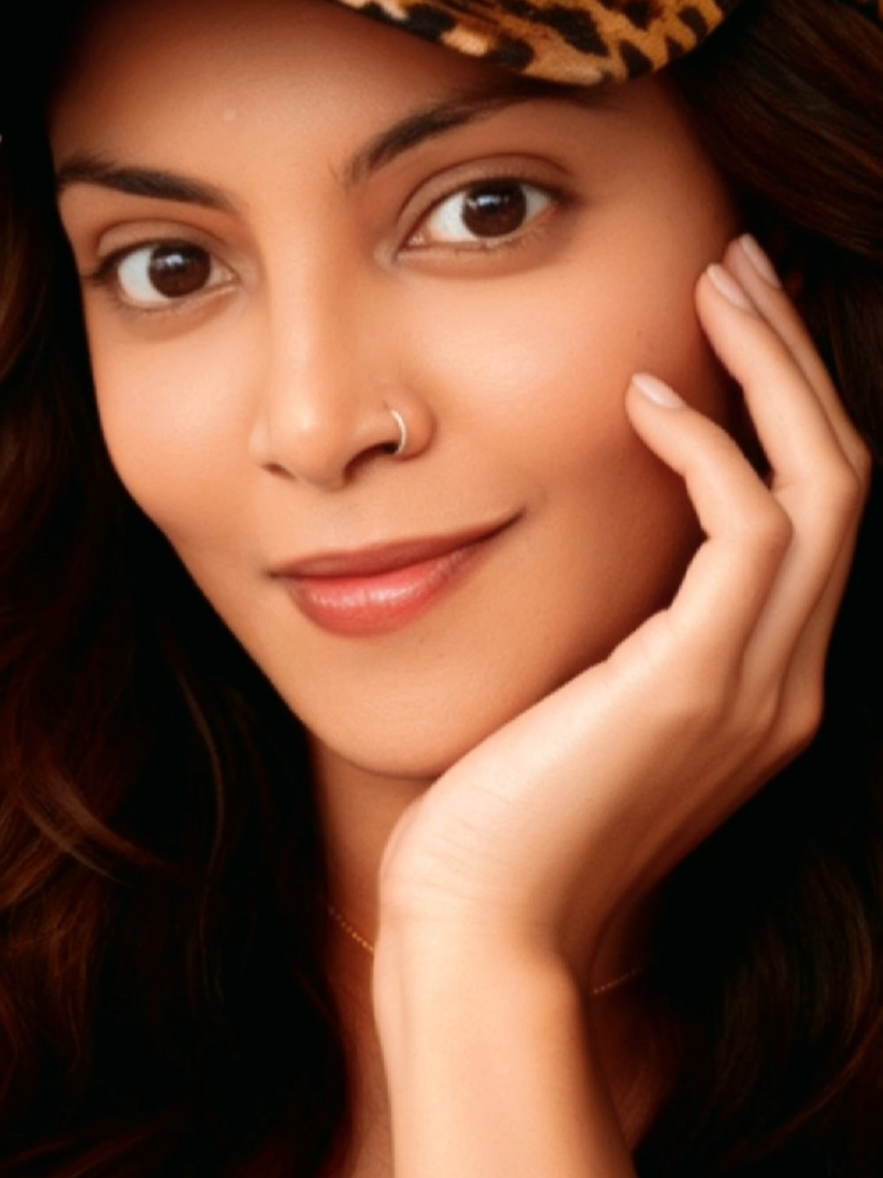 @👑👑Meenal Dutt👑👑