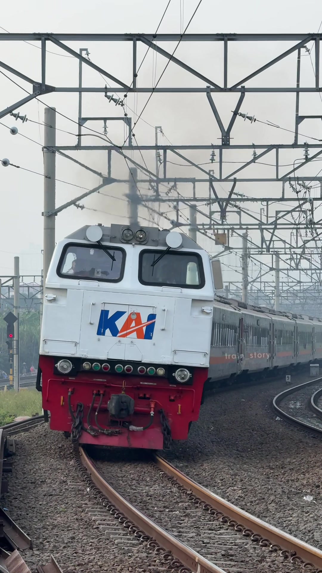 @Train_Story