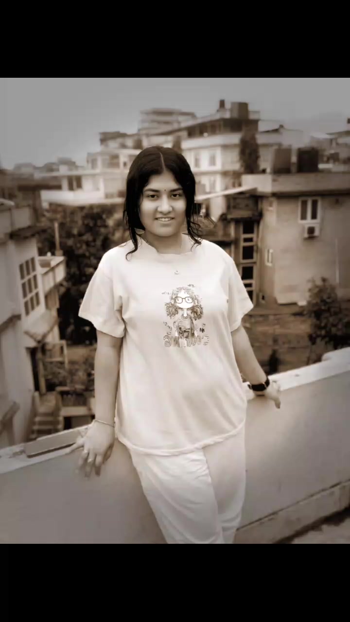 @💫👑pari chand sodari ☺️💝🤗