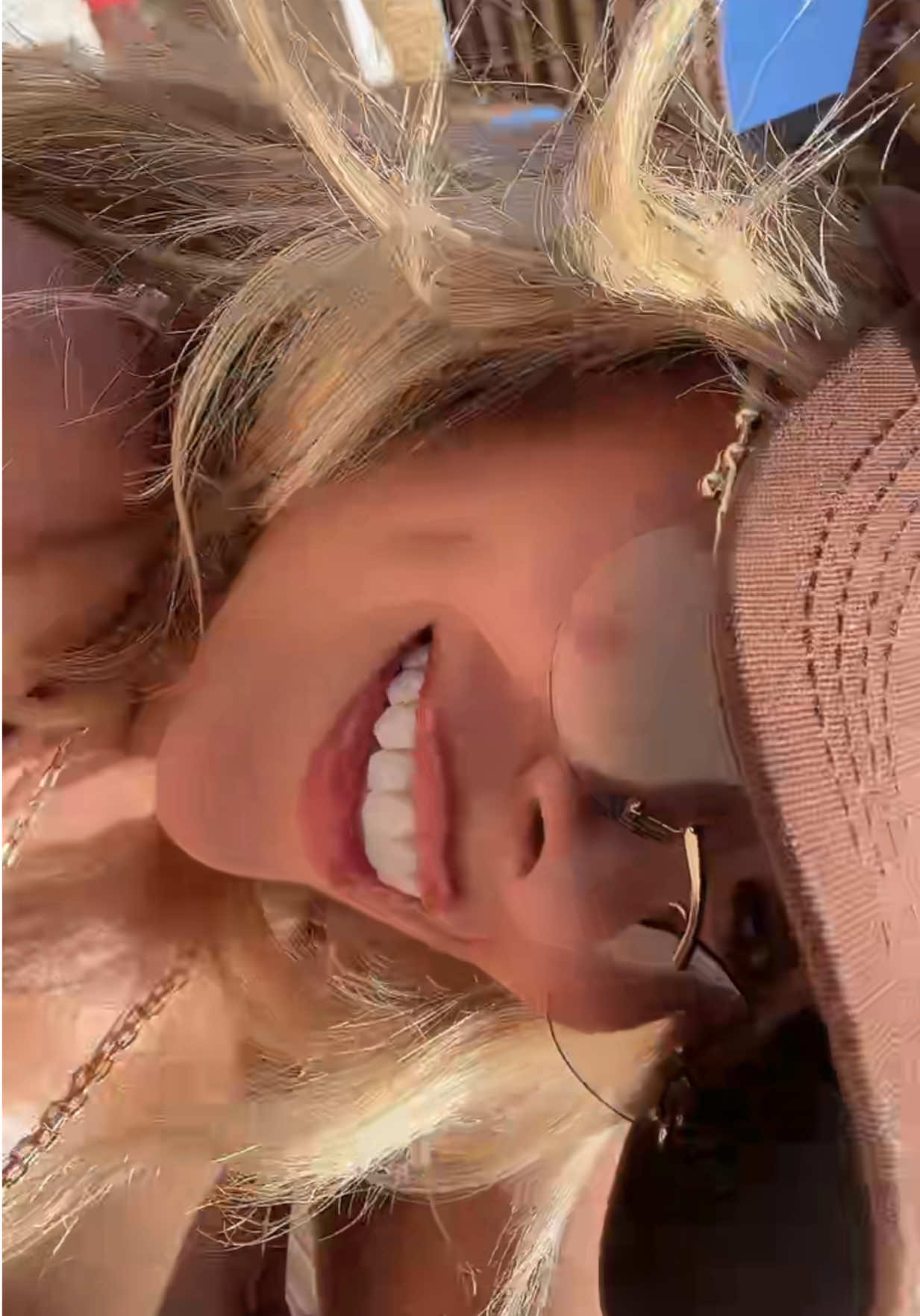 @👸🏼