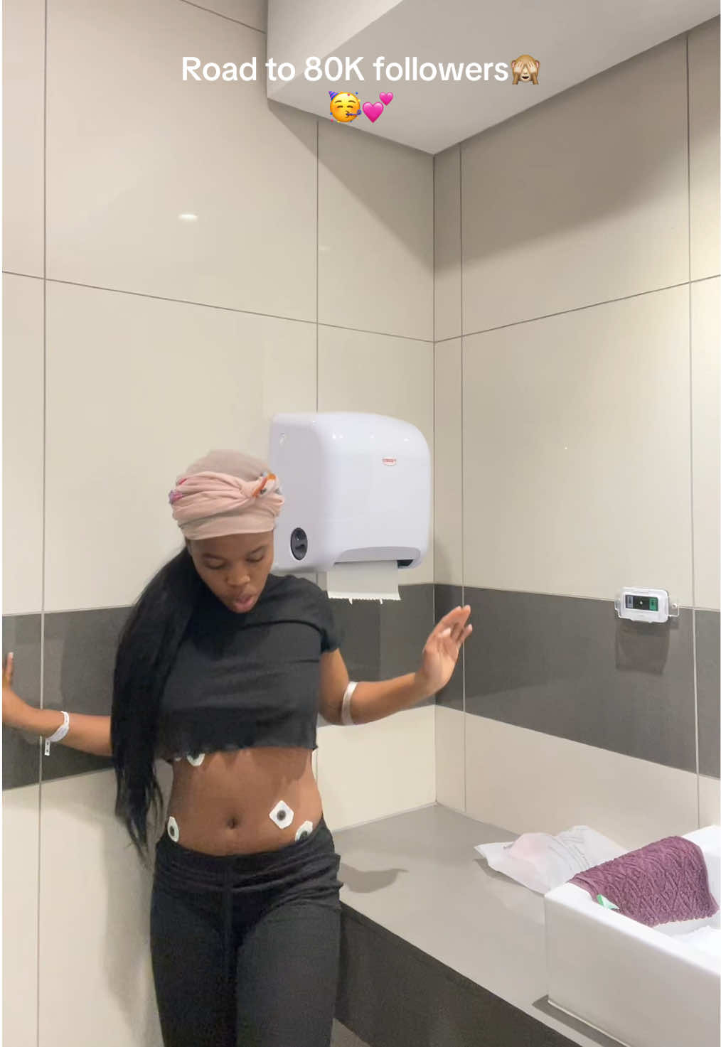 @๐
๐
ข๐
๐
๐
๐
